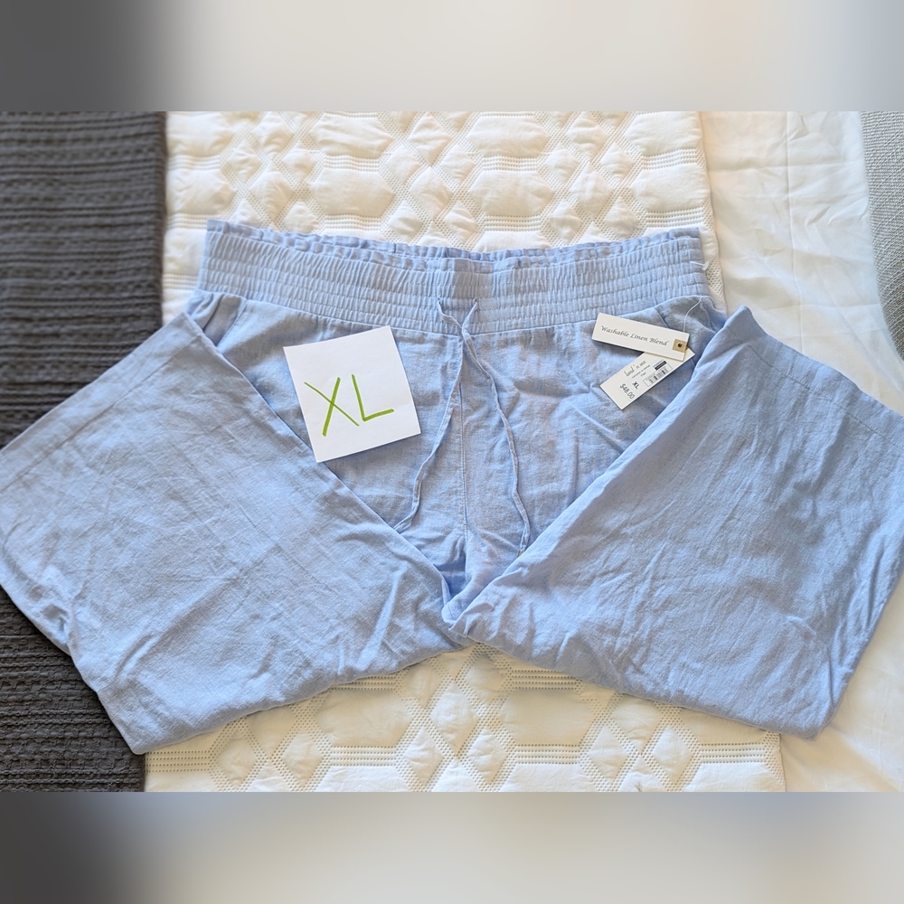 Nwt wide leg cropped pants